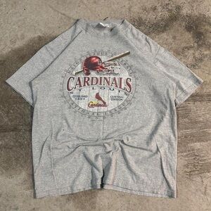 Vintage 2005 St Louis Cardinals baseball graphic tee